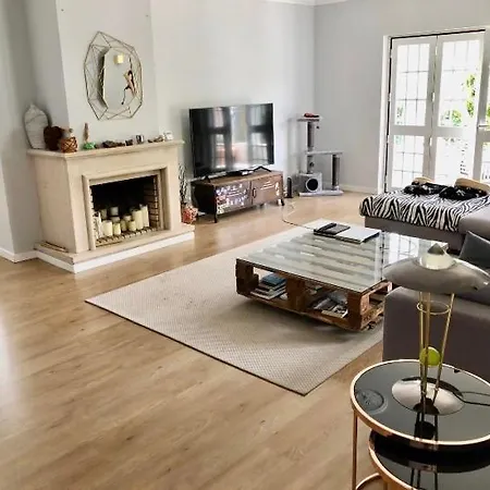 Willa Sunshine House